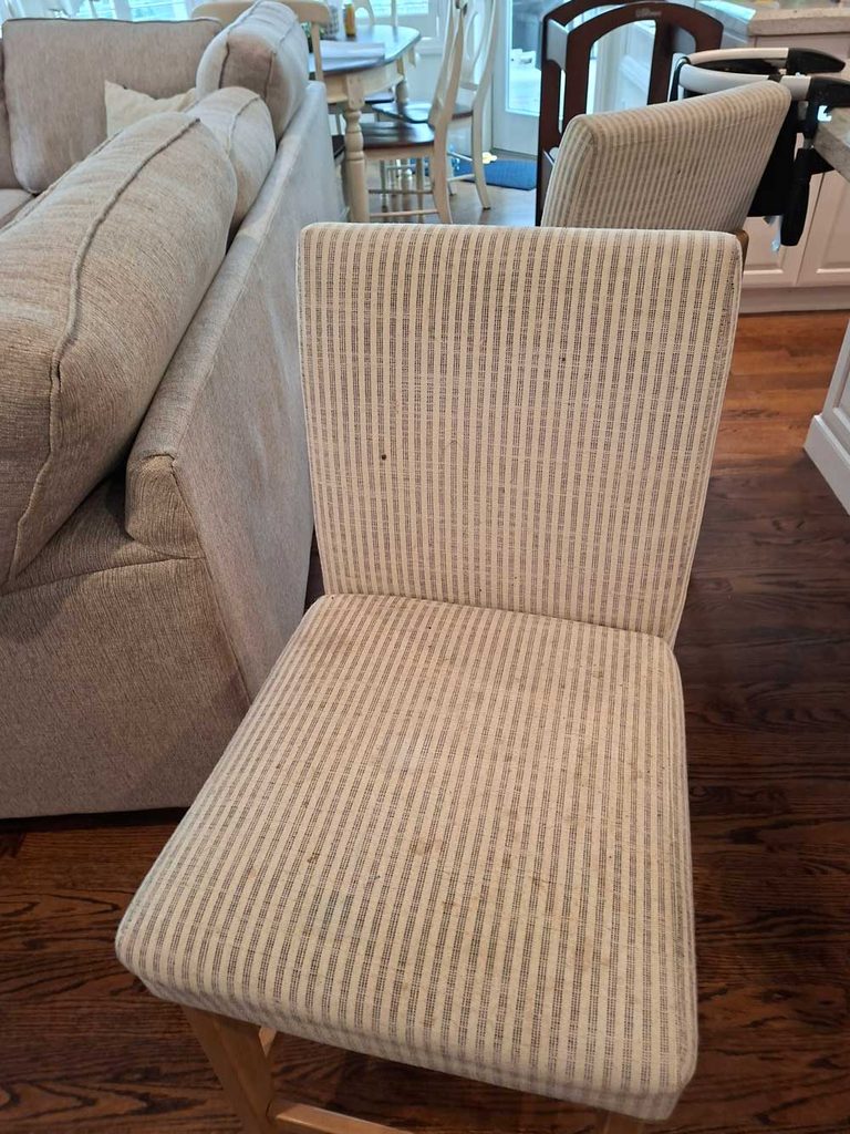 chairs upholstery cleaning before and after 10,000 Lakes Carpet Cleaning, Minneapolis